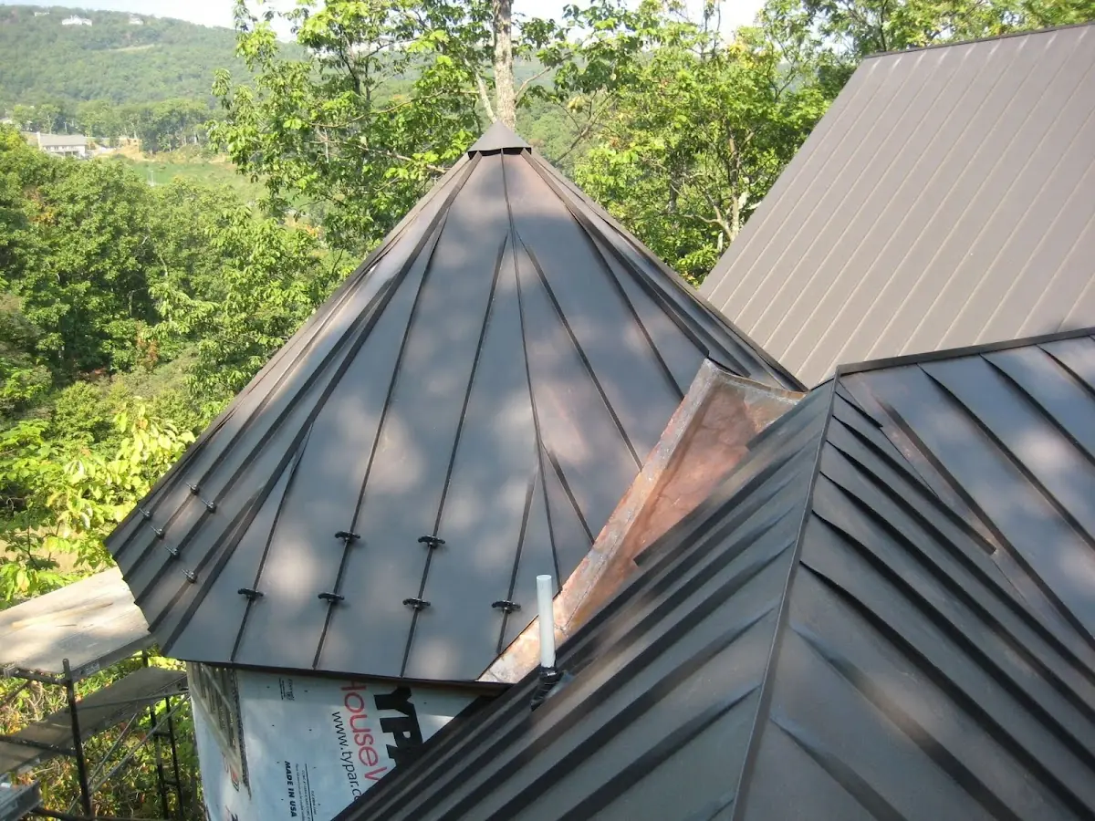 Professional Roof Tarp Installation by Craftsman Roofing in Elkview