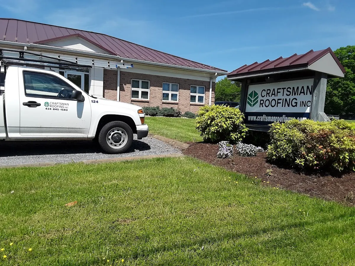 Quality Ice Dam Removal by experienced craftsmen in Elkview